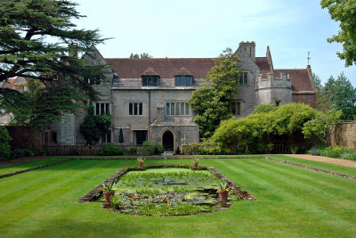 Private garden, Athelhampton House (2648)