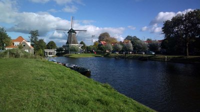 Nieuwe Vecht river and windmill De Passiebloem, Zwolle
