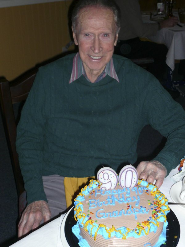 Ninety years and still golfin!