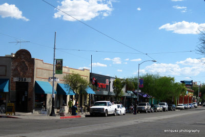 TUCSON'S 4TH  AVE.