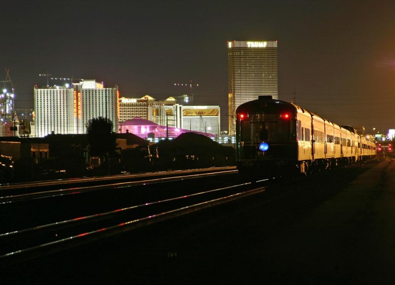 OBSERVATION CAR glint