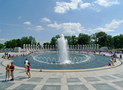 Sunday afternoon at the WWII Memorial