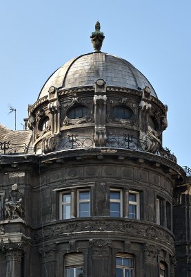 Budapest: Adria Insurance Building