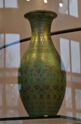 Palmette-decorated vase (1896)