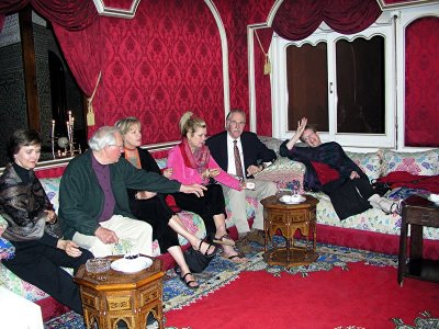 042 Marrakech - farewell dinner - Drinks in the Red Room.JPG