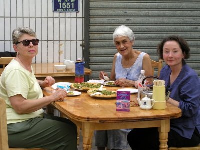 Turfan - Liz, Meg & Anne enjoy local pizza