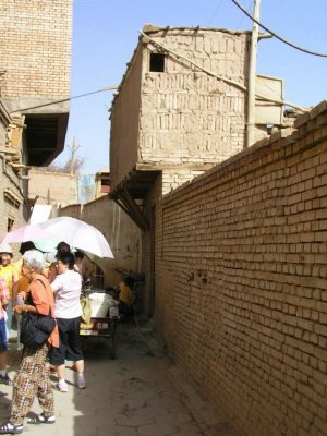 Old wall construction - Koziquiyabixi neighborhood
