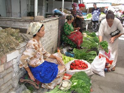 Margilan (Fergana Valley) - market - veggies & herbs