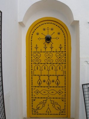 Hammamet Medina - yellow door usually means bath house or hammam