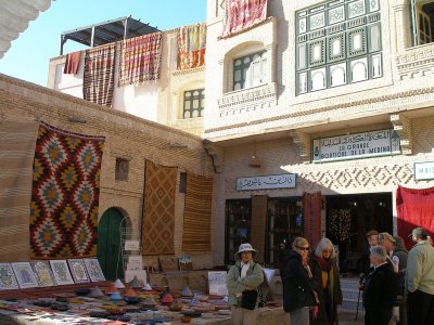 A walk through Tozeur's old Medina - a great shop!