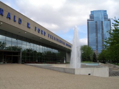 Gerald R. Ford Museum - entrance