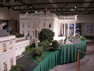 Gerald R. Ford Museum - miniature White House exhibit