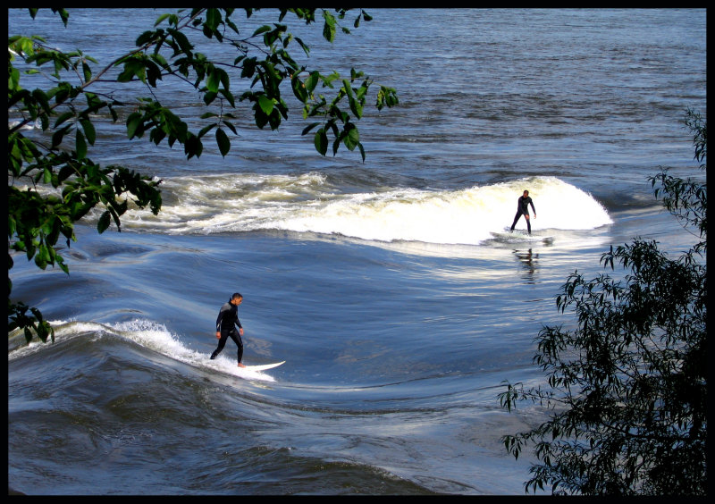 River surfing Montreal 2