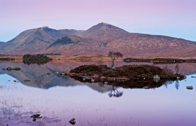 07_Nov_2010 Loch Nah Achlaise  Earth Shadow