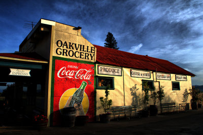 Oakville Grocery - early morning