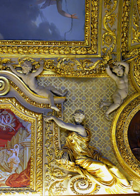 Louvre Ceiling 4