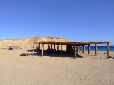 lunch tent red sea
