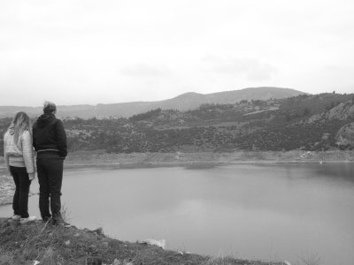 two sister one lake