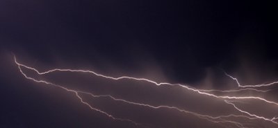 lighteningapril2006KY.jpg