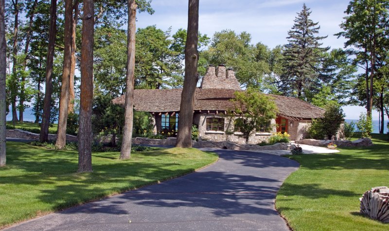 Mushroom Home, Charlevoix