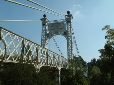 Queen's Park Bridge