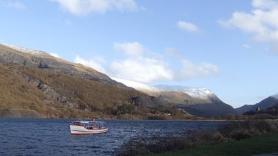 Padarn Lake