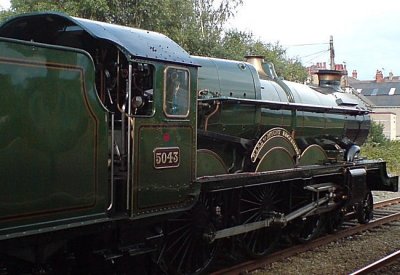 GWR Castle Class 4-6-0 no 5043 Earl of Mount Edgcumbe