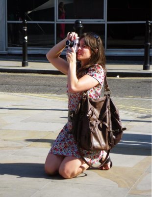 Suzi kneeled down