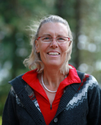 New Board Member Linda Bakker  HIker/ Photogragher 
