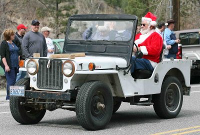 Santa Showed Up  In A Jeep 