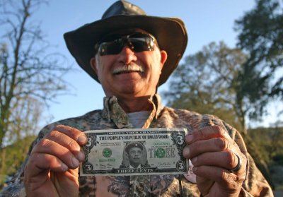 New US Money  At Kick -Off Brought By Boomer's Dad,,,