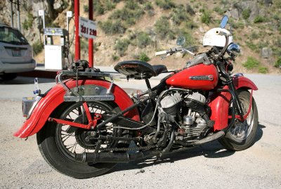 1950 Harley Davidison  ( Side Shifting )