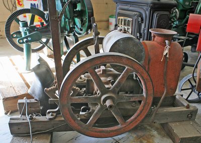  Old Railroad  Speeder Car  Motor.