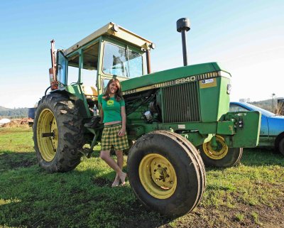  John Deer Tractor Girl  Megan  With Family Tractor 