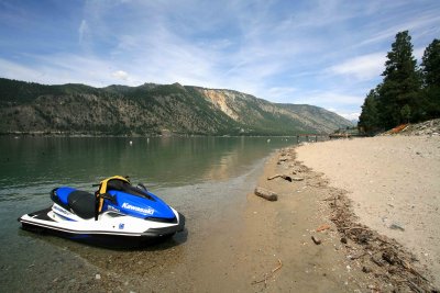 Beach Along Chelan At Willow Point Park