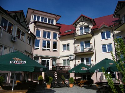 Hotel Bialoweski rear