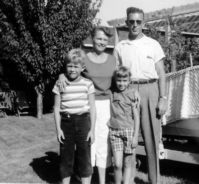 A Classic 1950s Family