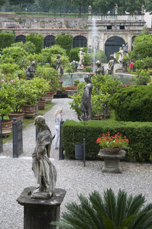 Palazzo Pfanner gardens