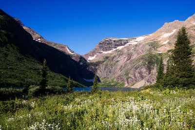 2009-8-11 1663 Gunsight Lake and Pass - M.jpg