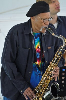 Charles Neville at Paradise Arts - 09.JPG