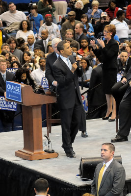 20080204-081-Obama_RallyA.JPG