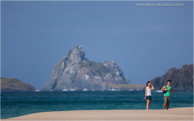 Turstas na Praia da Cacimba