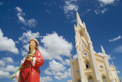 Santa Luzia e Igreja