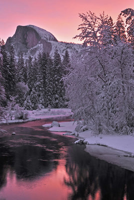 CA - Yosemite NP - HalfDome Sunrise