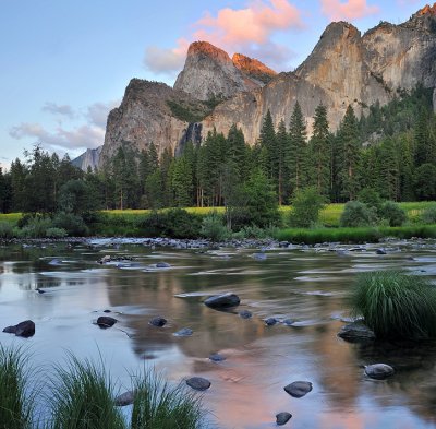 CA - Yosemite NP - Cathedral Rocks and Merced River 2