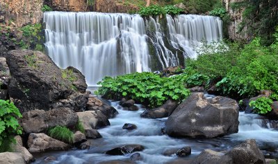 Shasta - McCloud River Middle Falls 2