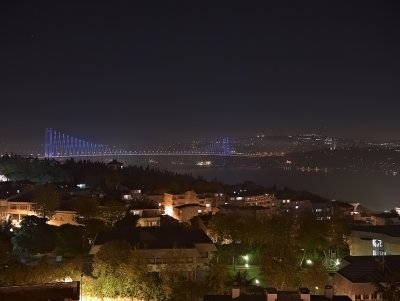 The Bosphorus Bridge from a distance (in HDR)