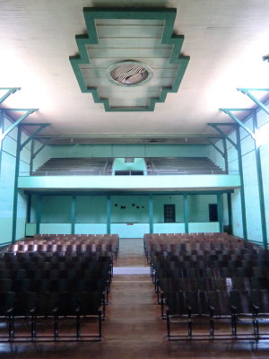 Seats 2