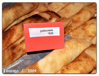Palacsinta - Hungarian food Medium.jpg