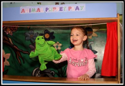 Noelle's puppet show with the turtle